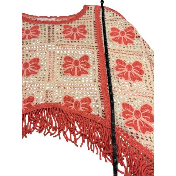 NWT House of Harlow Nicole Richie Pink White Bow Crochet Poncho Sweater Fringe - Picture 10 of 11